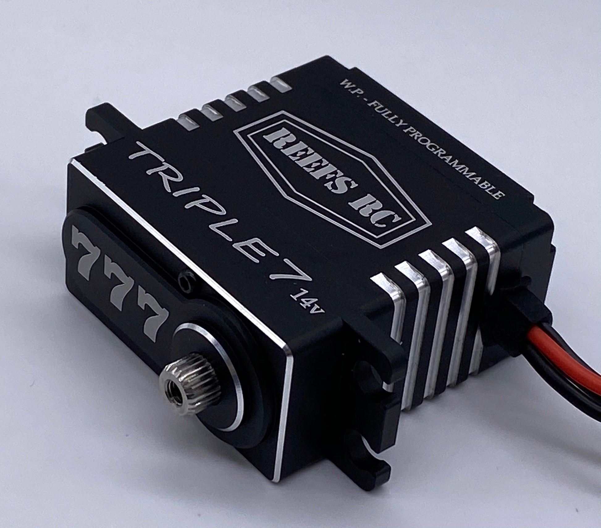 Reefs RC Triple7 Direct Power Brushless Servo (14v)